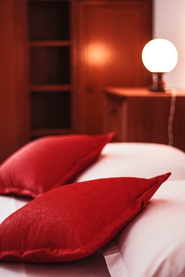 Apartment Milana - Cozy Stay With Free Parking Split Bagian luar foto