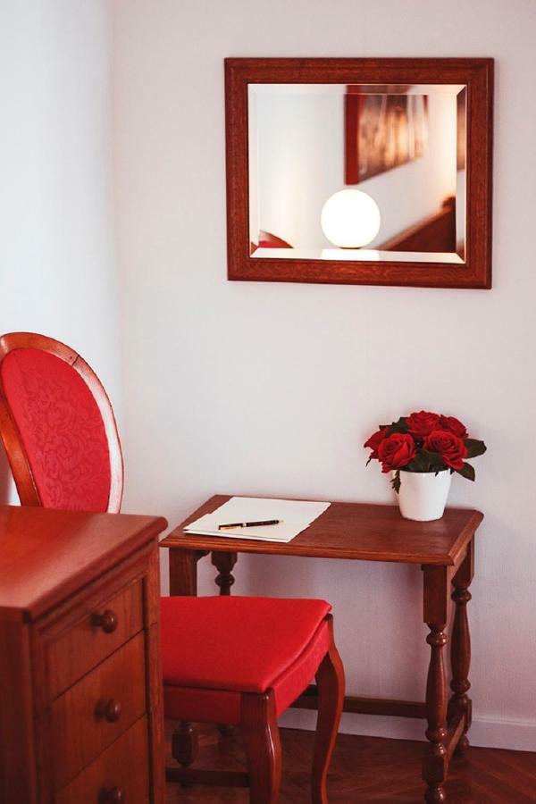Apartment Milana - Cozy Stay With Free Parking Split Bagian luar foto